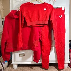 DEAL: Vibrant red leggings, hoodie + long sleeve + royal blue leggings
